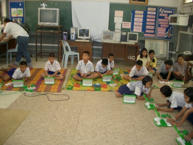 File:OLPC pilot Thailand - Ban Samkha 02.JPG