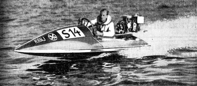 File:Racerbåten Silverkulan 1935.jpg