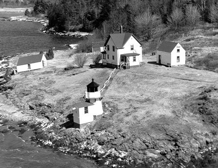 File:Squirrel Point Lighthouse Maine.JPG