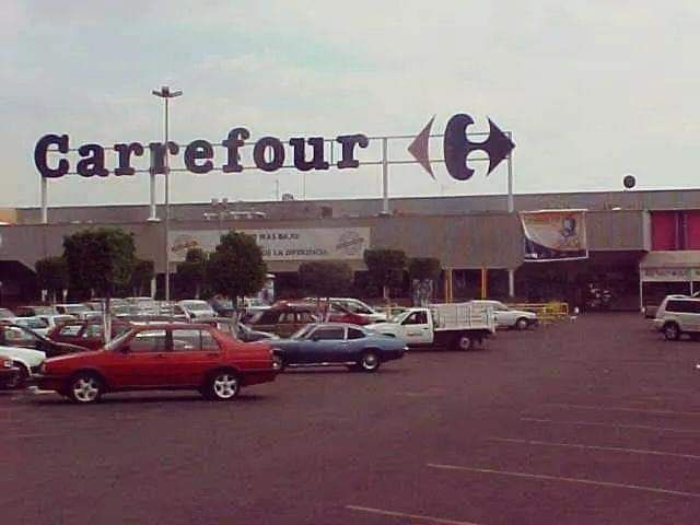 File:TIENDA CARREFOUR CUERNAVACA.jpg