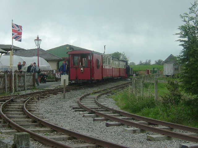 File:AmertonFarmRailway.jpg