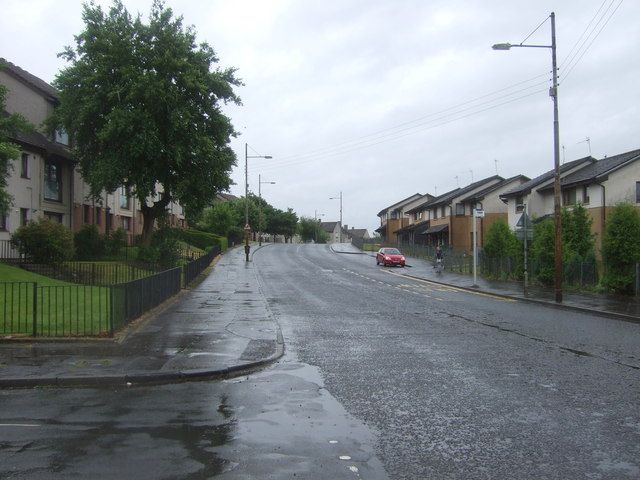 File:Easterhouse Road - geograph.org.uk - 5447404.jpg