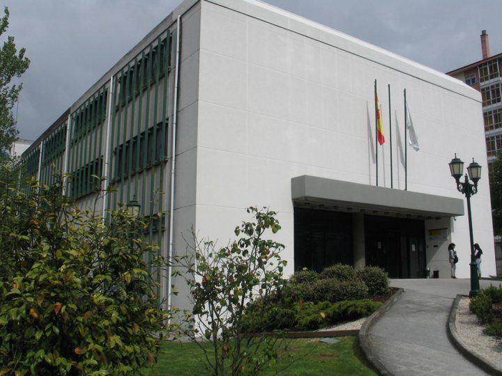 File:Fachada Biblioteca Nodal Lugo.jpg