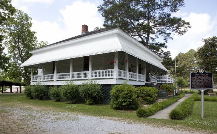 File:Hank-Williams-Georgiana-House.jpeg