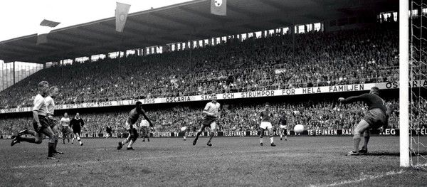 File:Pelé goal 1958 WC final.jpg