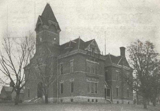 File:Second Owatonna High School 1885 - 1905.jpg