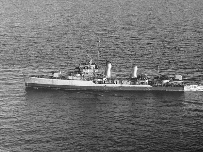 File:USS Nelson 623 2.jpg