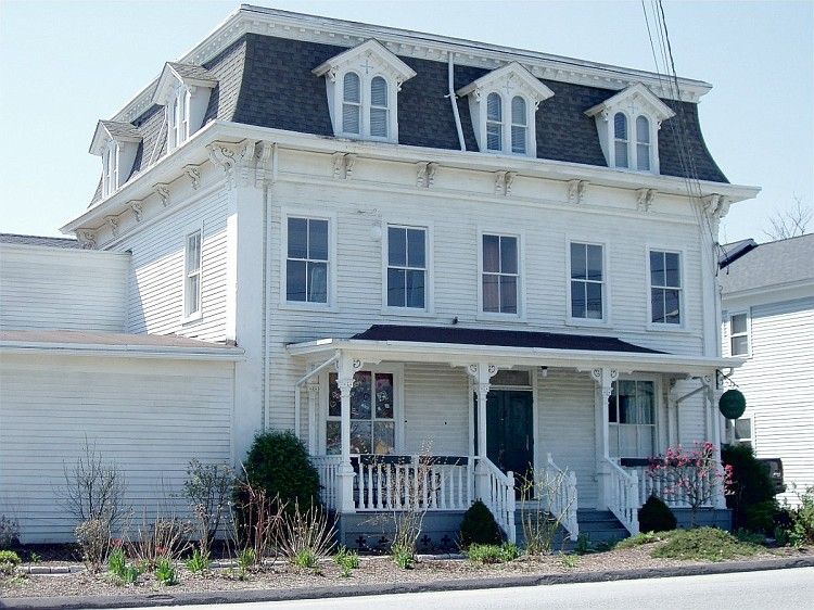 File:Former Ransom School, Colchester, Connecticut.jpg