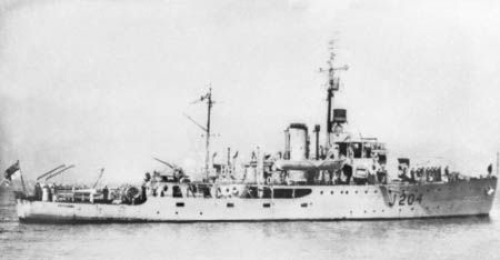 File:HMAS Katoomba (AWM 045088).jpg