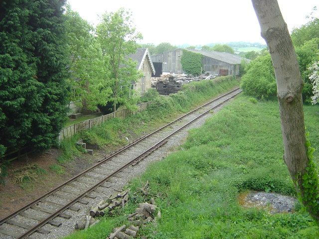 File:Hazelwood railway station in 2008.jpg