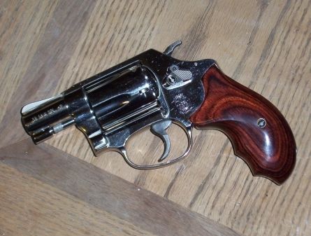 File:Smith and Wesson Model 36-10.jpg