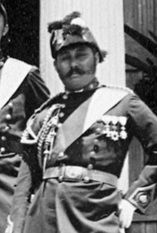 File:Antone Rosa outside Iolani Palace.jpg