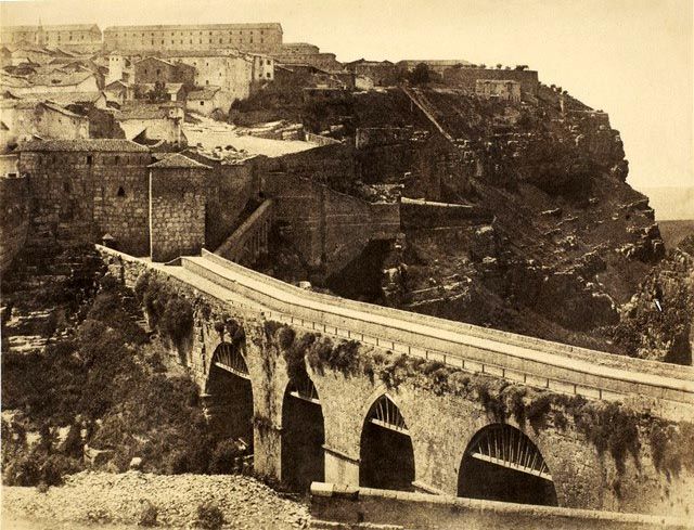 File:Bab el kantara the ottoman bridge.jpg