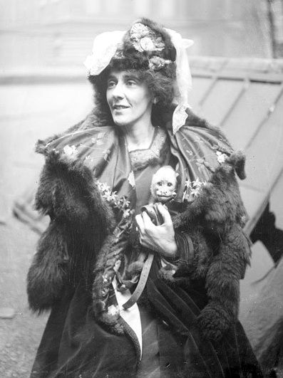 File:Constance Crawley - 1908.jpg