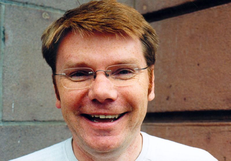 File:David Jones - 2003.jpg