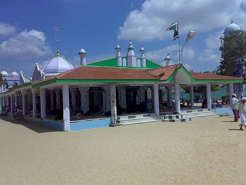 File:Ervadidargah.jpg