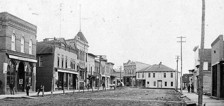 File:Independence, Wisconsin (1900).jpg