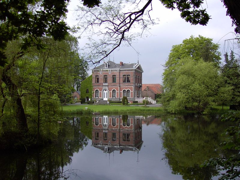 File:Kasteel-van-blekkom.jpg