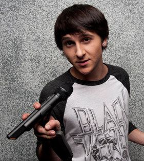 File:Mitchel Musso 2, Walmart Soundcheck 2011.jpg