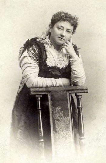 File:Olive Schreiner.jpg