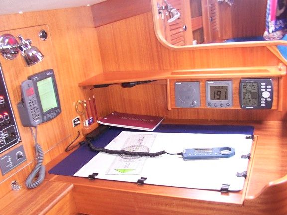 File:Yacht chart table.jpg