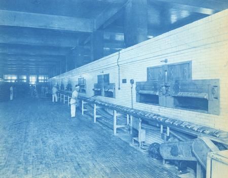 File:1920 Apron Conveyor.jpg