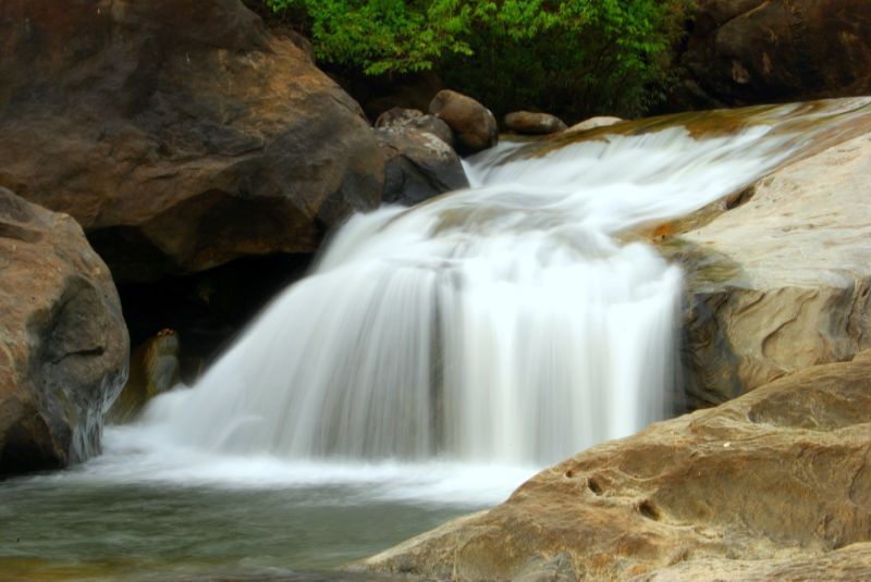 File:Aripparawaterfalls.jpg