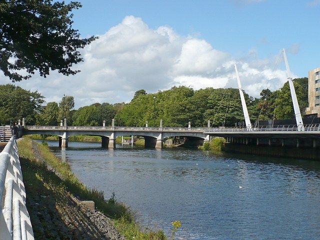 File:Cardiff Bridge - geograph.org.uk - 1453318.jpg