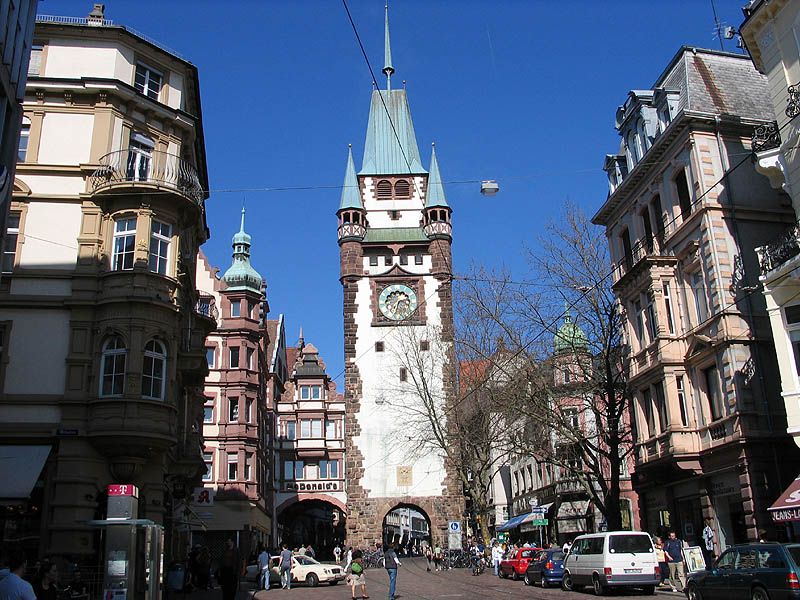 File:Freiburg Martinstor.jpg