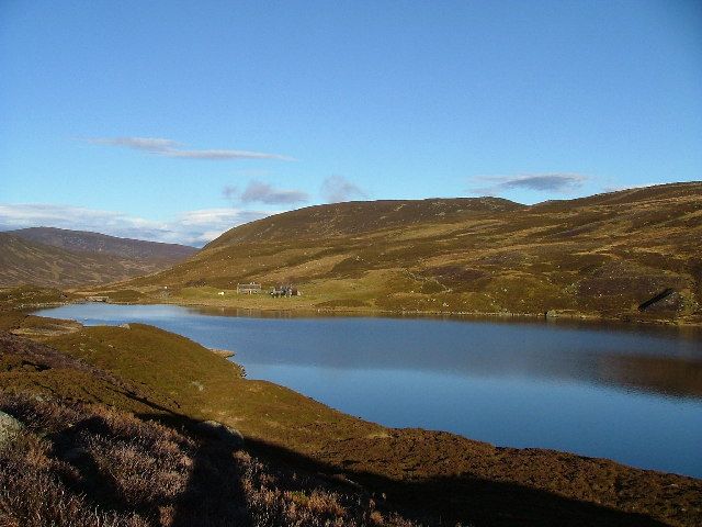 File:Loch Callater - geograph.org.uk - 8910.jpg