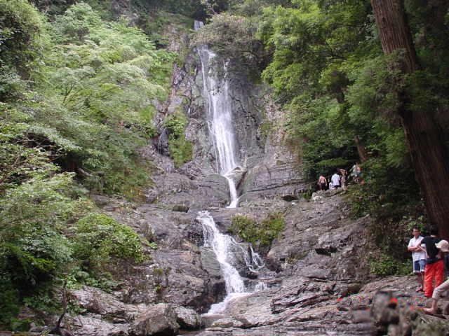 File:Sugao no taki waterfall.jpg