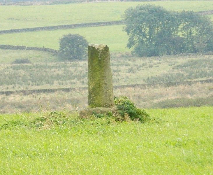 File:Wayside Cross, Hartcliff Road.jpg