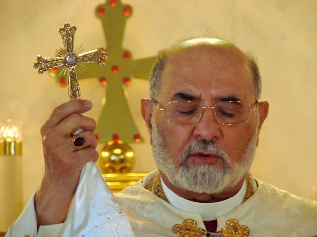 File:Assyrian Patriarch Dinkha IV Khanania.jpg