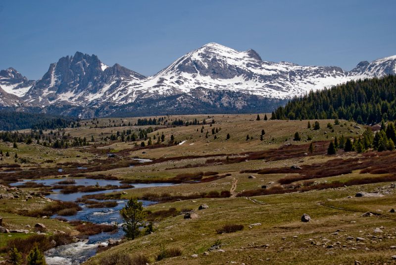 File:Bonneville Basin Mount Bonneville.jpg