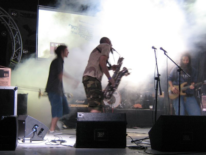 File:Eyesburnlive2006.jpg