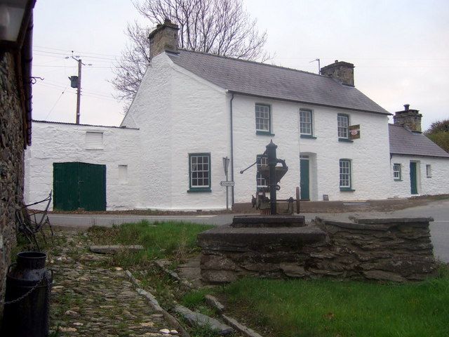 File:Ffynnongroes-Crosswell - geograph.org.uk - 620745.jpg