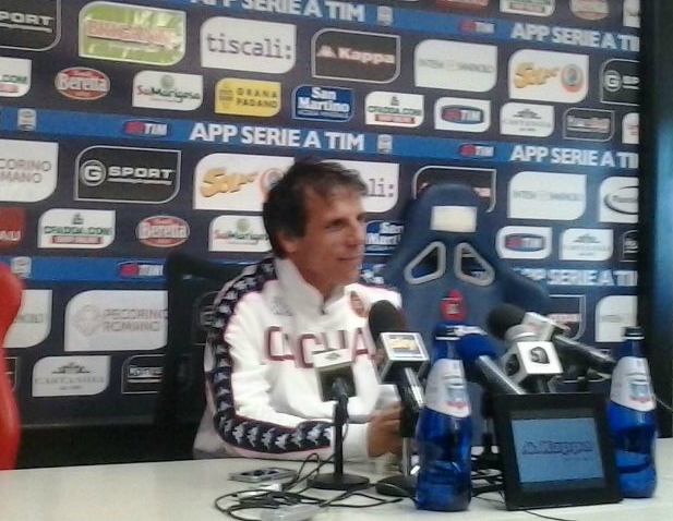 File:Gianfranco Zola - Cagliari 2015.png