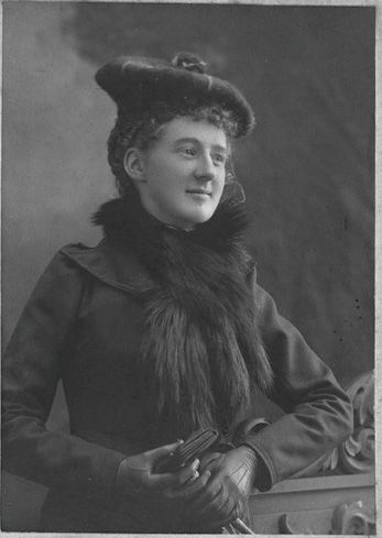 File:Jane Mander 1890s.jpg