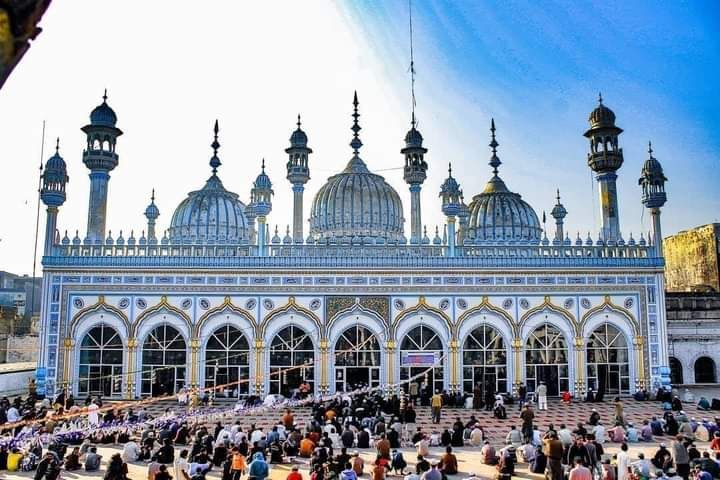 File:Markazi Jamia Masjid, Rawalpindi.jpg