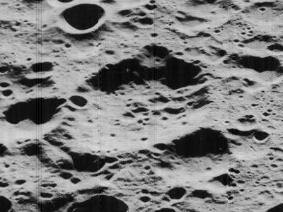 File:Moore crater 5053 med.jpg