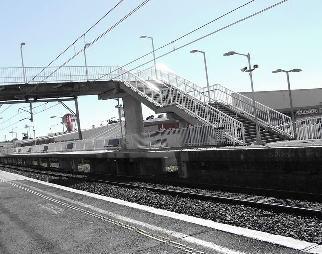 File:North wollongong station.JPG