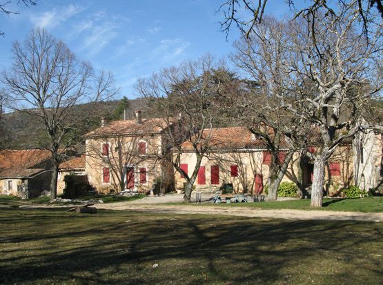 File:Vérignon Village 2012b.JPG