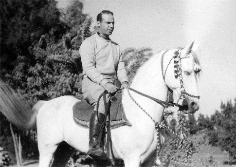 File:Abu zikry riding.jpg