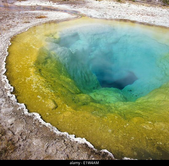 File:Morning Glory Hot Spring.jpg