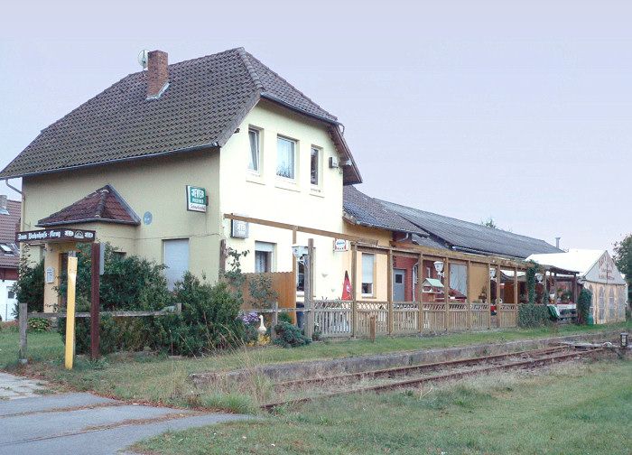 File:Parsau Bahnhof.jpg