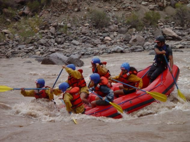 File:Rafting Mendoza River.jpg