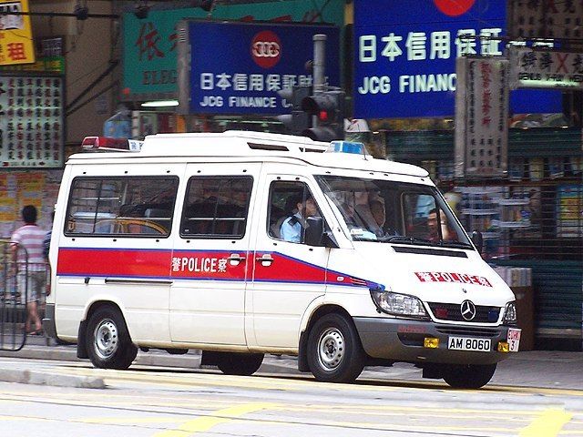 File:Sprinter 314facelift Police HK.jpg