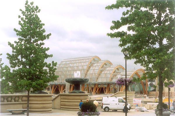 File:Winter Gardens Sheffield exterior.jpg