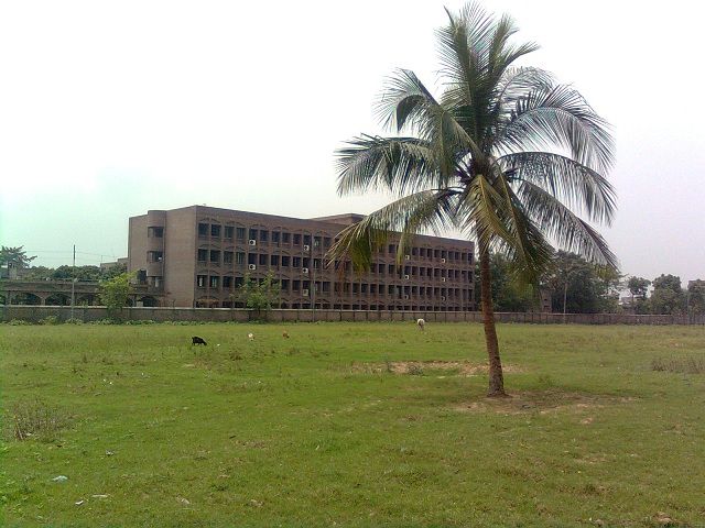 File:3rd Academc Building Of HSTU.jpg