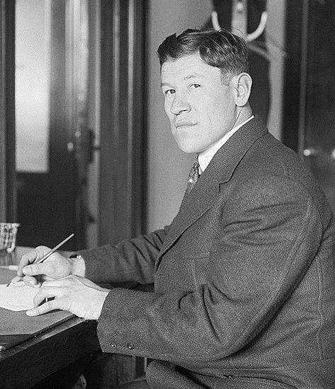 File:Jim Thorpe 1913b-cr.jpg